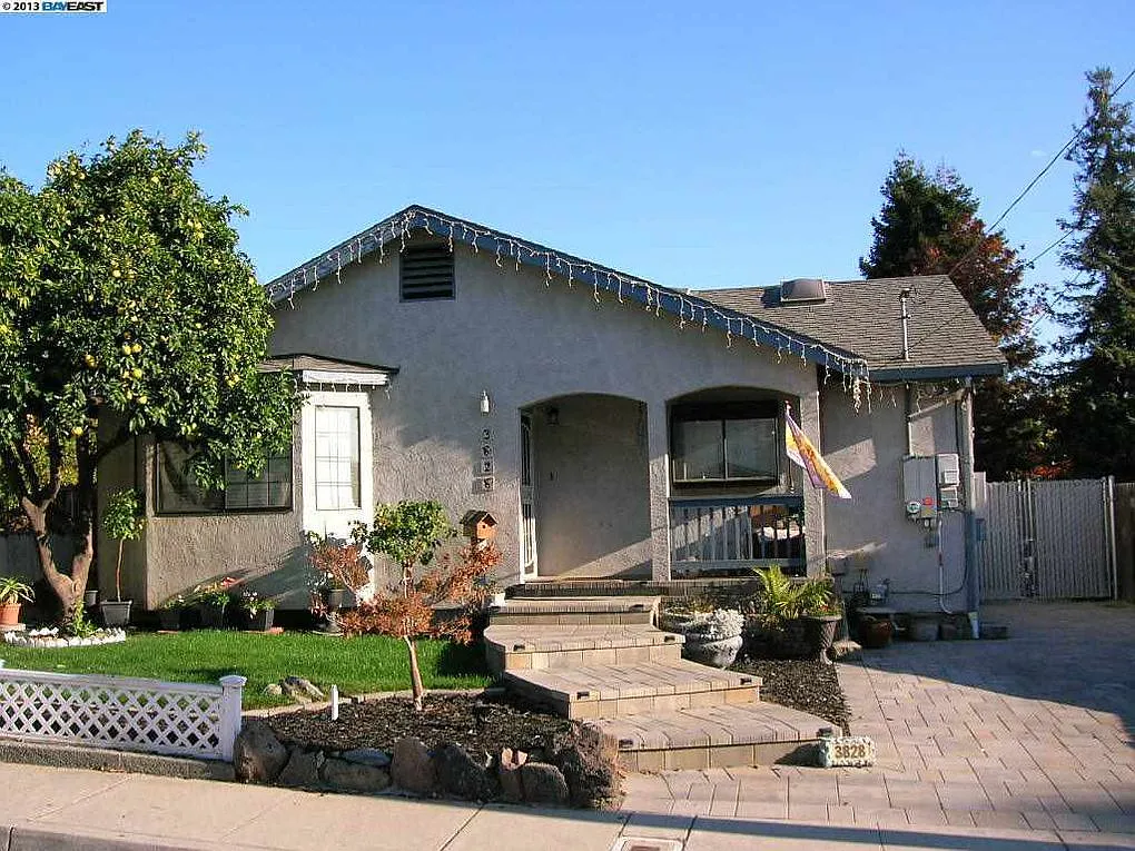 3828 Almond Ave photo 1