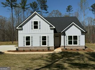 229 Yancey Rd, Covington, GA 30014