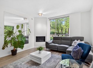 2668 Ash St #201, Vancouver, BC V5Z 4K4