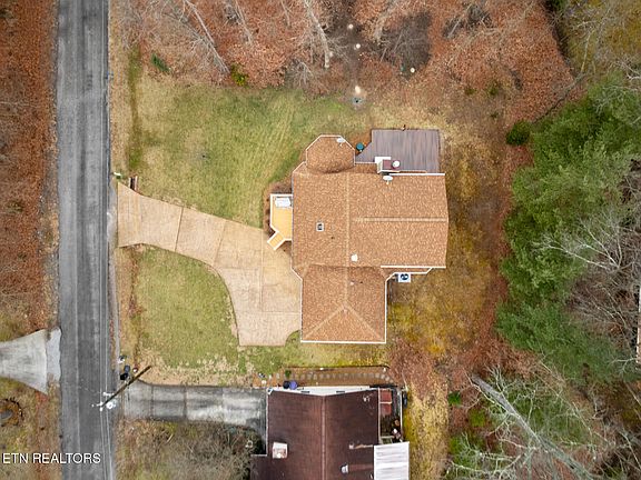 3rd image of 159 Glenwood Dr