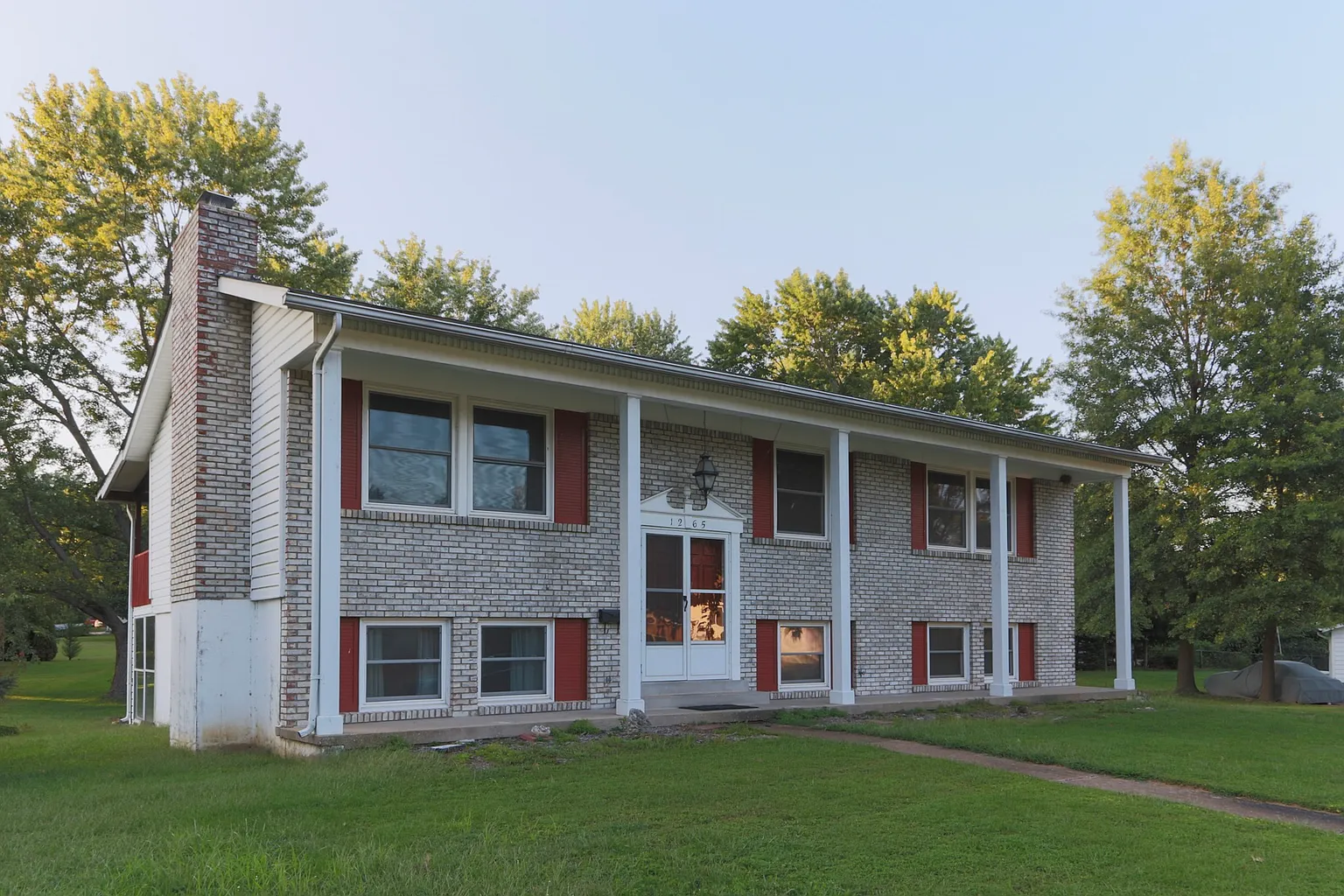 1265 Isabelle Ct photo 1