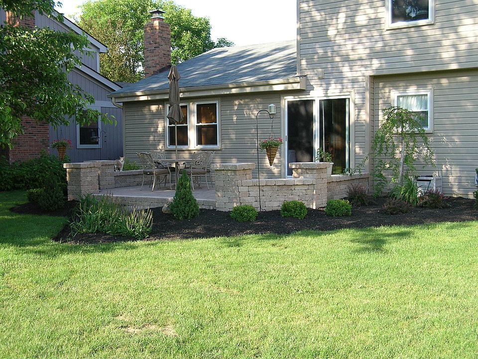 2nd image of 6885 Blackhawk Ct