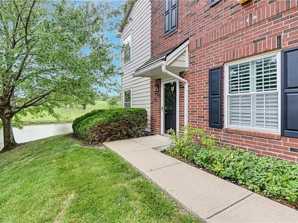 11626 Tomahawk Creek Pkwy APT A, Leawood, KS 66211