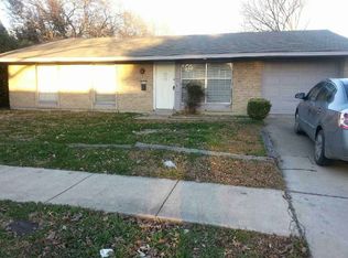 5010 Stagecoach Ln, Garland, TX 75043