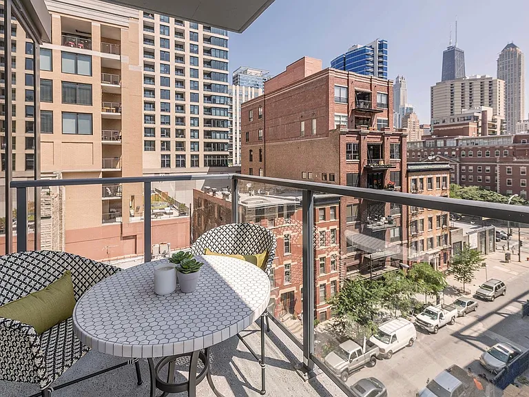 Marlowe Apartments Chicago Two Bedroom Balcony View