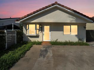 9167 NW 113th St, Hialeah Gardens, FL 33018