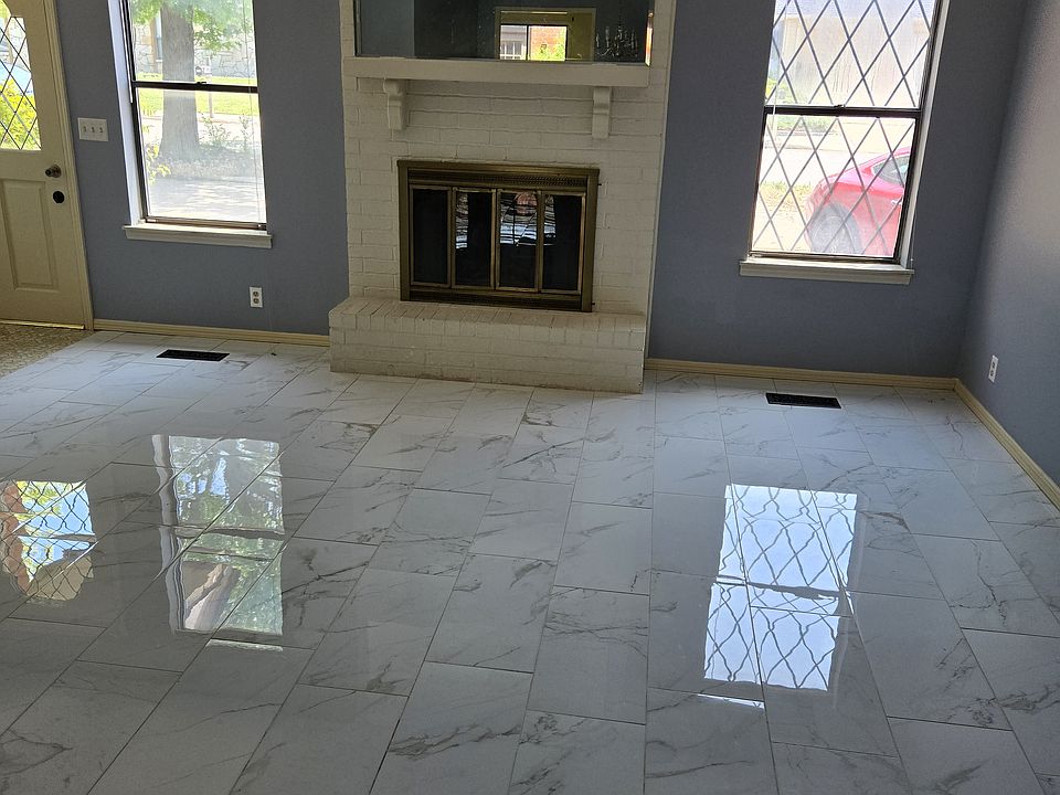 Huge bright living room