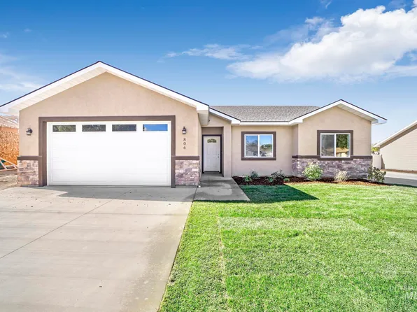 806 Adell Ave, Filer, ID 83328