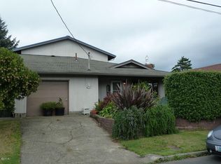 225 NE 11th St, Newport, OR 97365