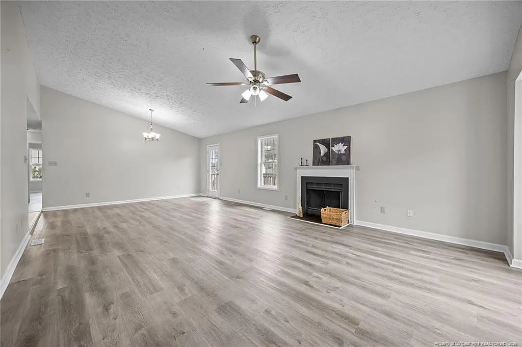 1421 Matilda Court - 1 — Photo 4