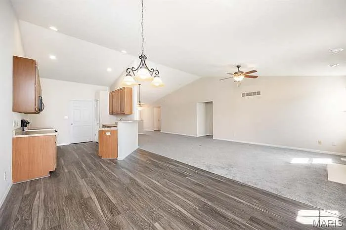 3245 Jared Dr — Photo 19
