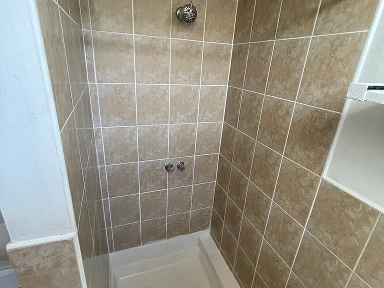 331 E Jersey St #1B — Photo 8