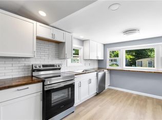 8 Lane Four, Coventry, RI 02816