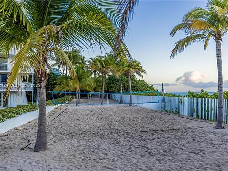615 Ocean Dr #6A — Photo 35