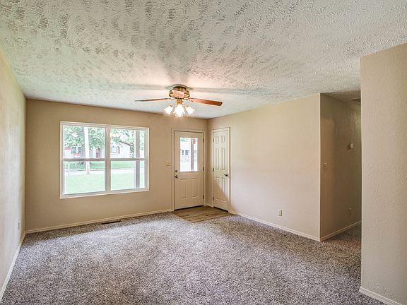 4th image of 1005 S Choctaw Pl