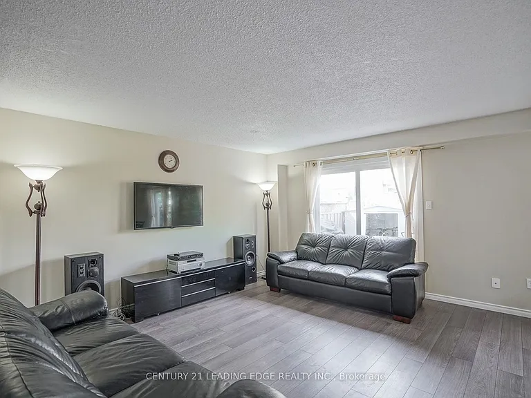 29 Junewood Cres #UPPER — Photo 15