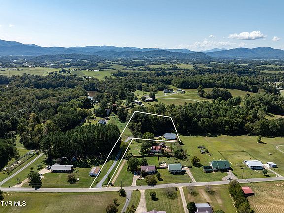 5th image of 465 Kinser Park Ln
