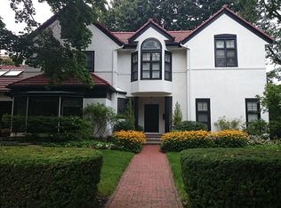 99 Colchester St, Brookline, MA 02446