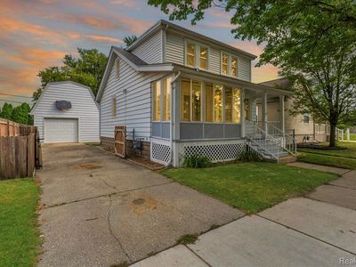 318 Clinton St, Wyandotte, MI, 48192