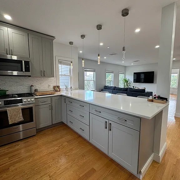 34 Park St #4 — Photo 9
