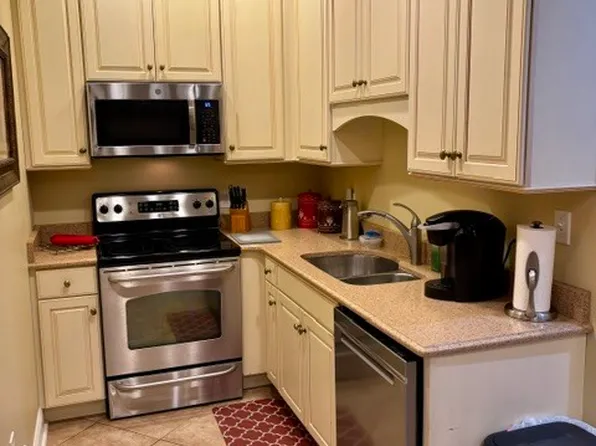 7540 Glastonbury Rd, Knoxville, TN