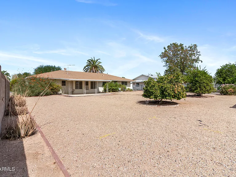 10301 W Charter Oak Dr — Photo 30