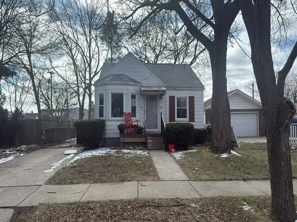 1779 Dee St, Wyandotte, MI 48192