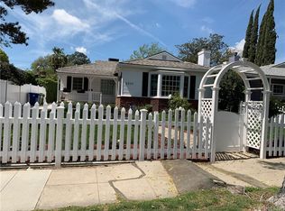4935 Willowcrest Ave, North Hollywood, CA 91601
