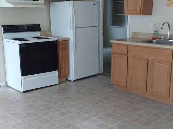 2nd image of 103 Bowers St #B