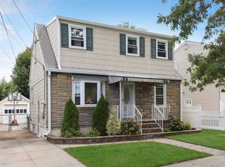 283 Jacob St, Elmont, NY 11003