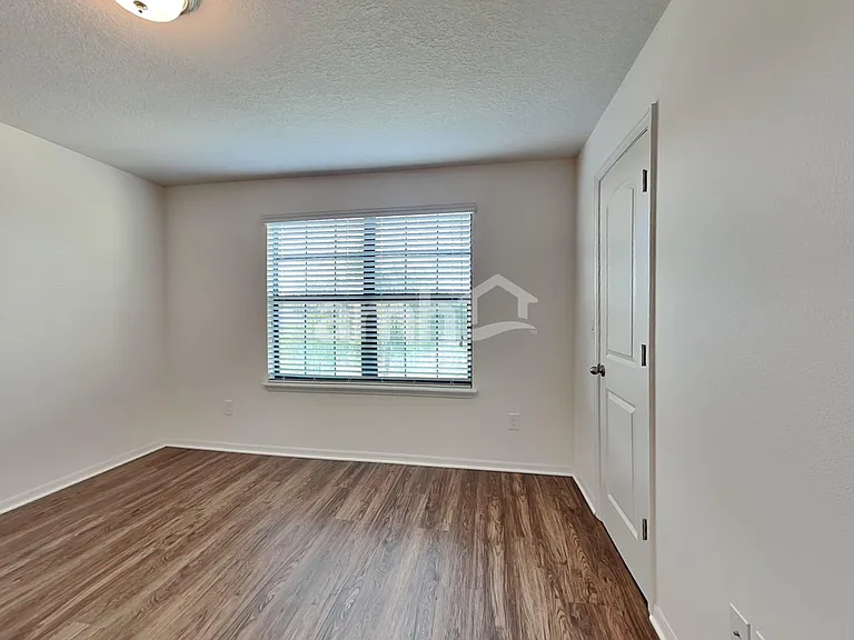 11870 Thicket Wood Dr — Photo 16