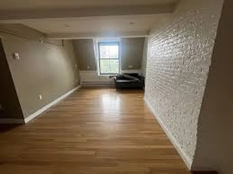 111 Beacon St #F2 — Photo 10