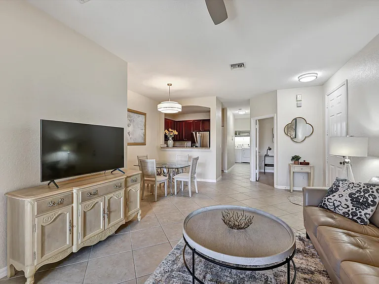 4870 Bonsai Cir #100 — Photo 7
