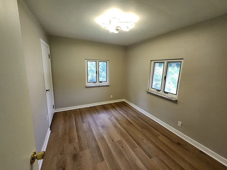 1152 Pennsylvania Ave — Photo 8