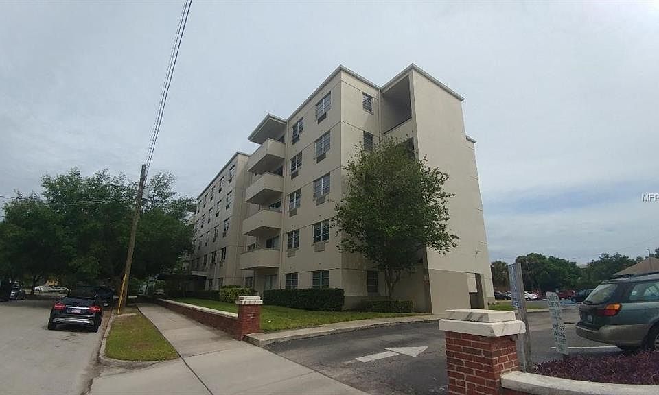 1st image of 406 S Cedar Ave #106