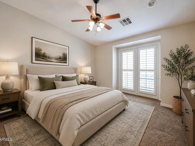 2434 E Roma Ave — Photo 30