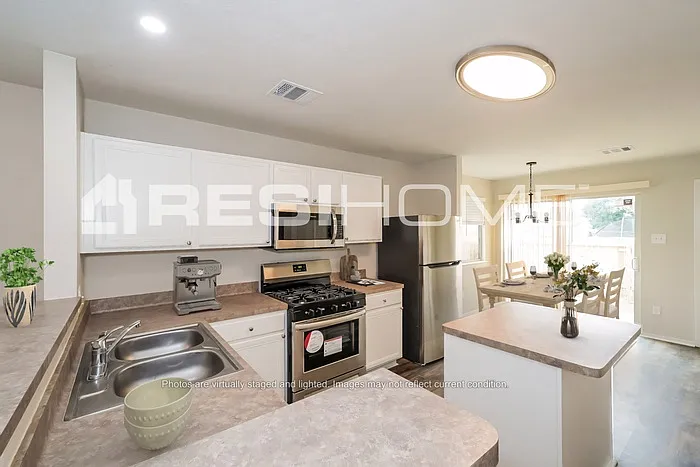 20942 Patriot Park Ln — Photo 2