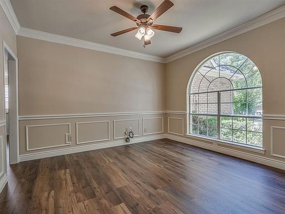 5th image of 2524 Oak Brook Dr