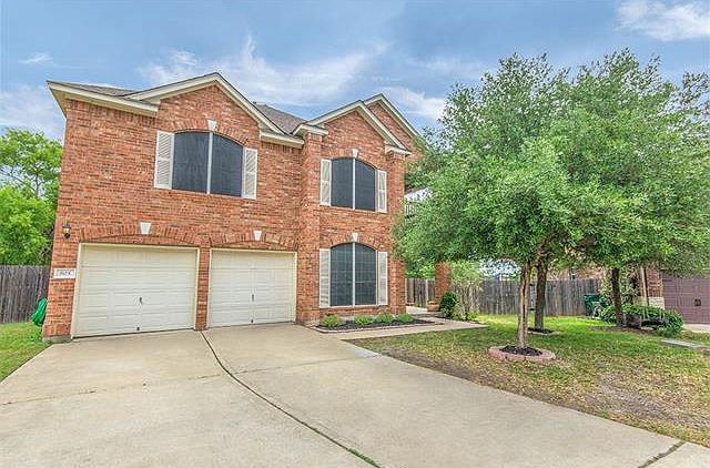 1st image of 805 Darkwoods Ct