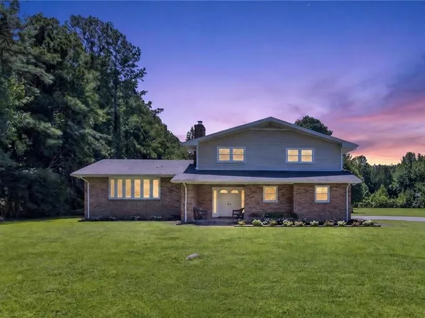 2239 Benefit Rd, Chesapeake, VA 23322
