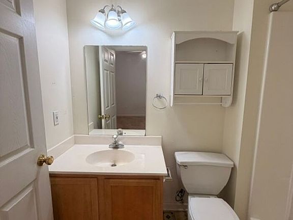 4th image of 302 Ashley Ln