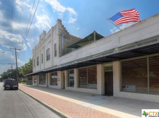 472 W San Antonio St #R201-D, New Braunfels, TX 78130