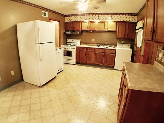 4th image of 4558 Gailwood Ave