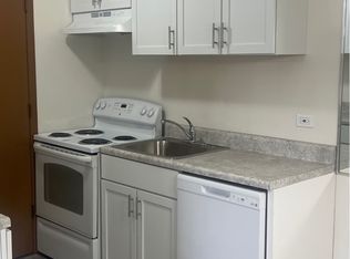 750 N Pioneer Rd, Waukegan, IL 60085