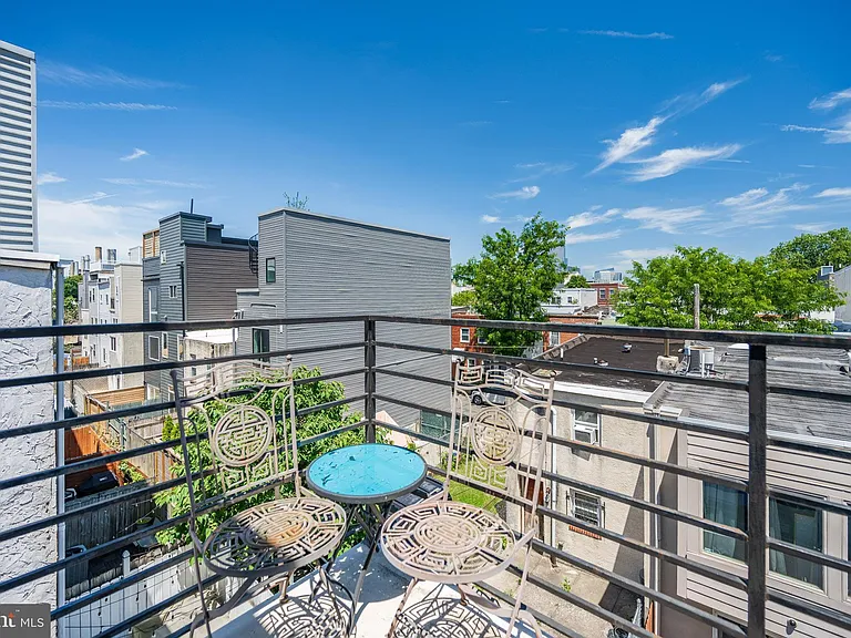 2217 League St — Photo 30