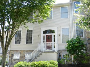 92 Arrowgate Dr, Randolph, NJ 07869