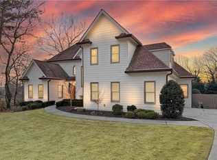 630 Oakstone Ct, Alpharetta, GA 30004