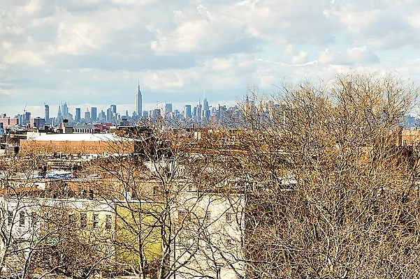 Rented by MNS | media 33