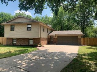 4527 E Norwood Ct, Wichita, KS 67220