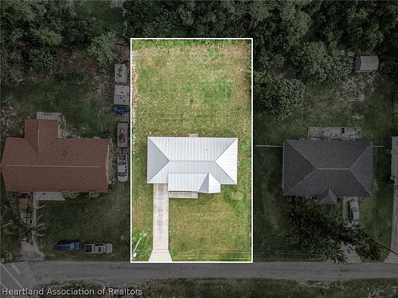 2nd image of 2909 Mullet Ave